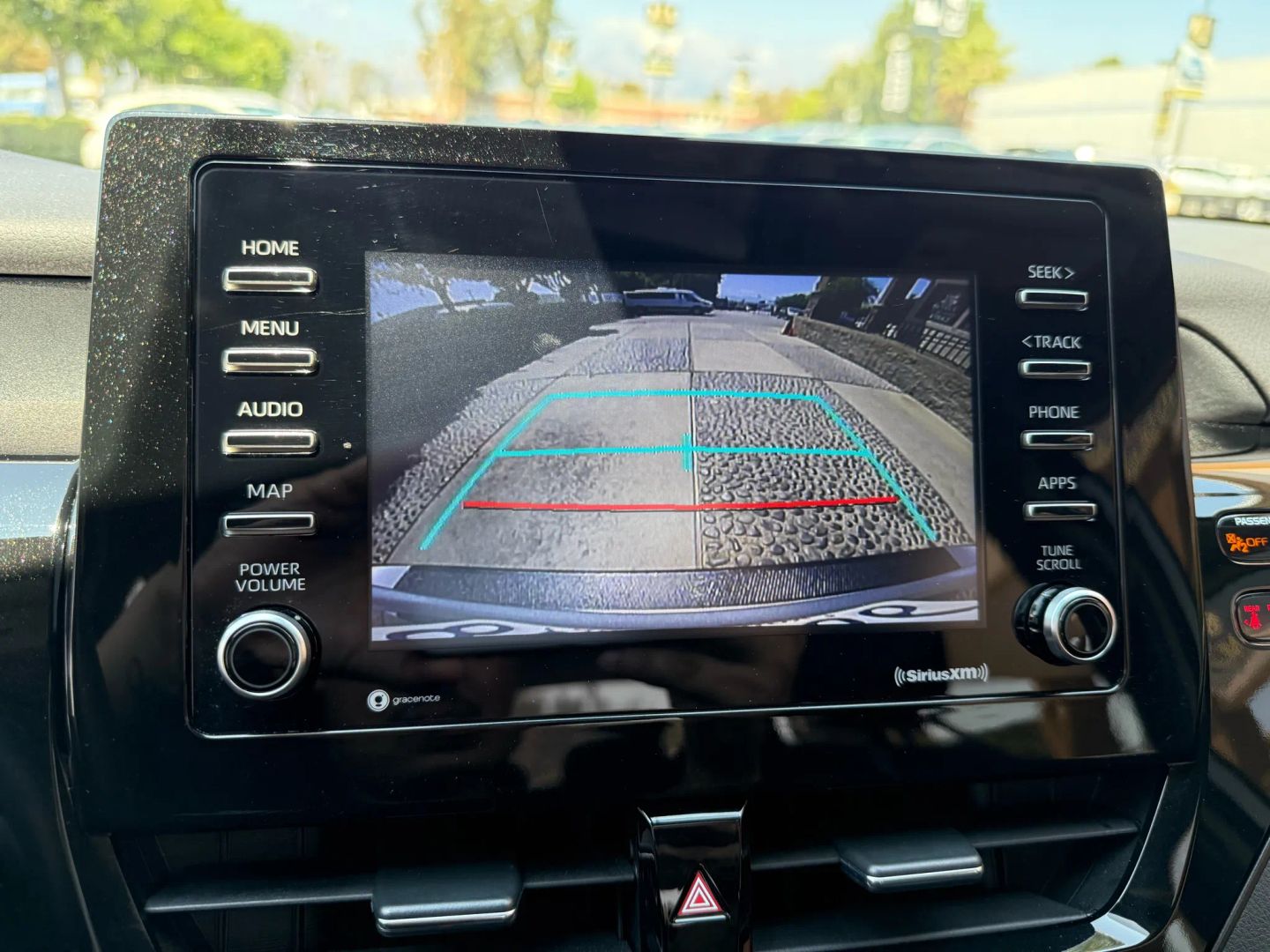 2021 Toyota Camry SE photo 21