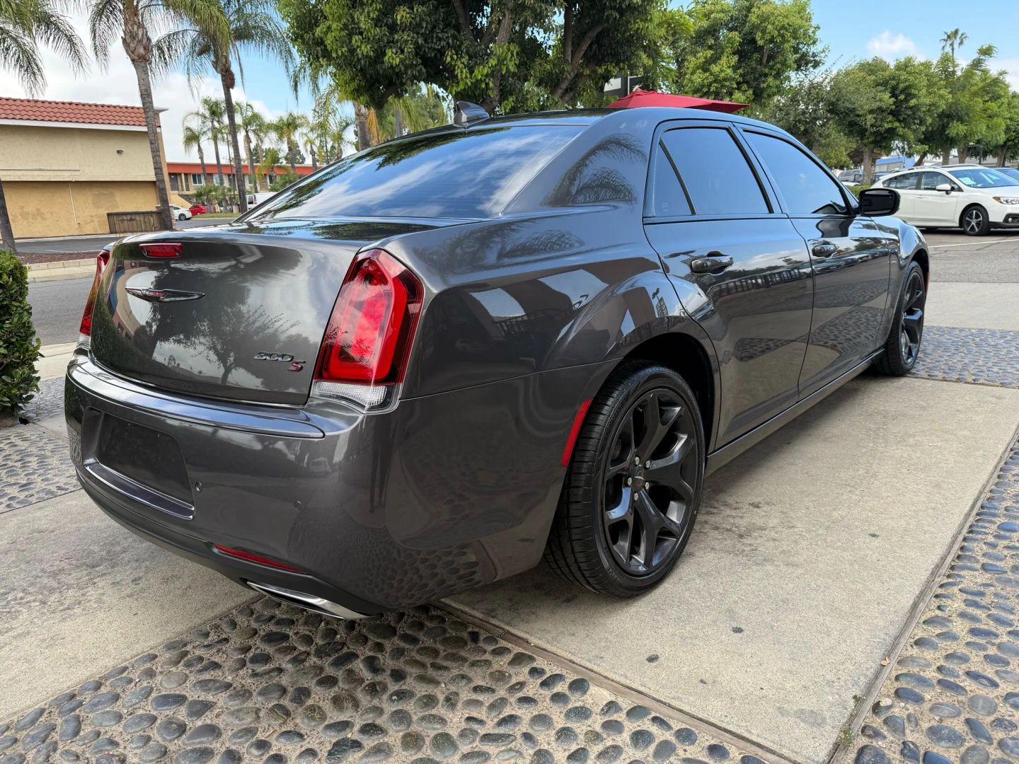 2021 Chrysler 300 LX photo 3