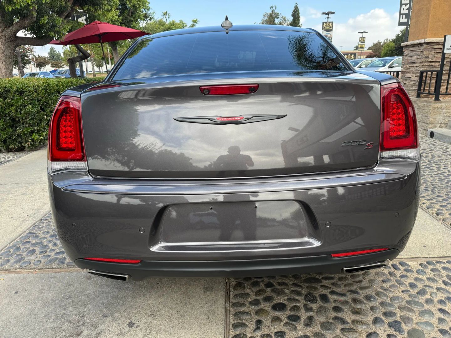 2021 Chrysler 300 LX photo 4