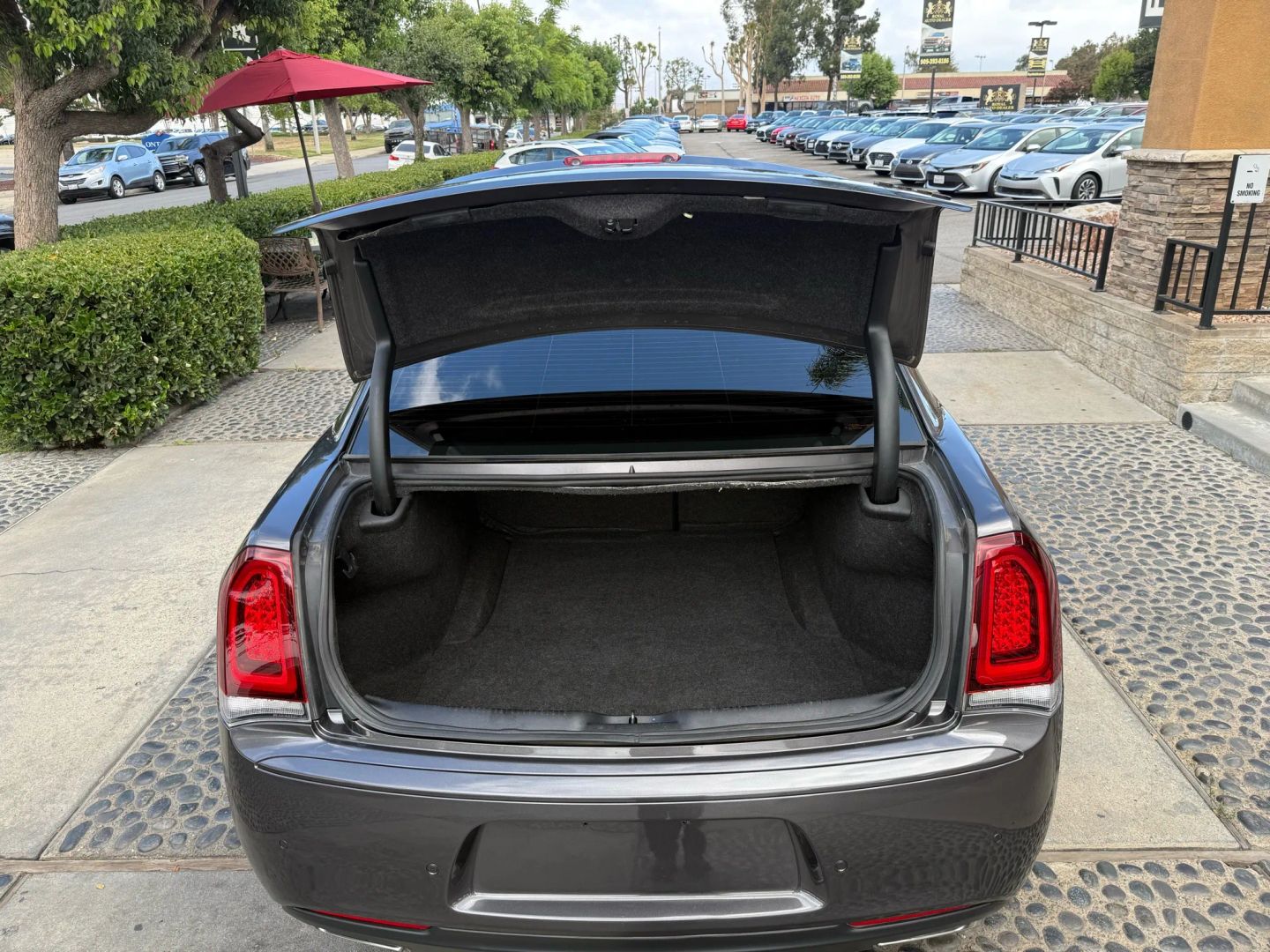 2021 Chrysler 300 LX photo 10