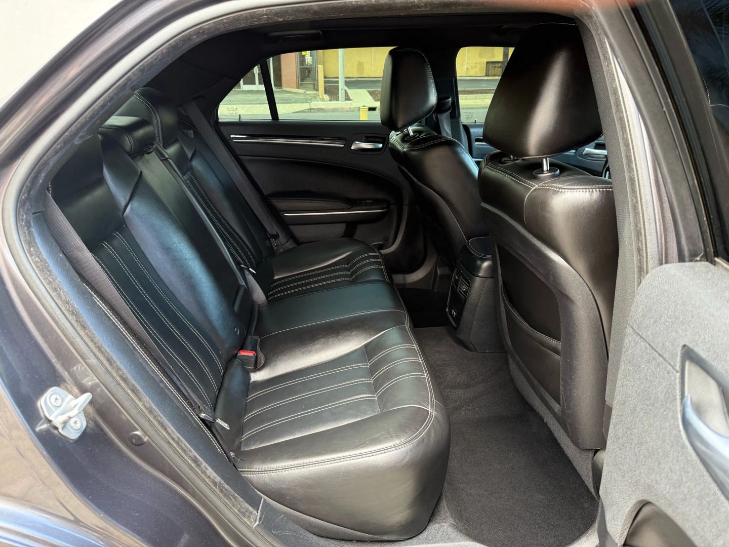 2021 Chrysler 300 LX photo 12