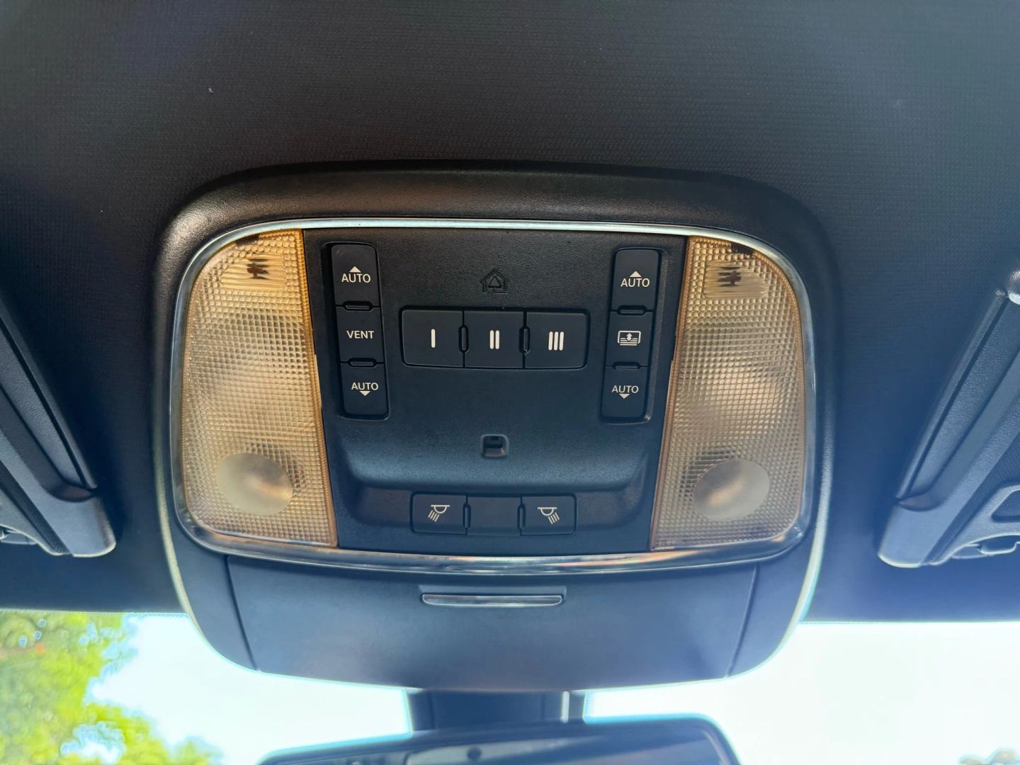 2021 Chrysler 300 LX photo 24