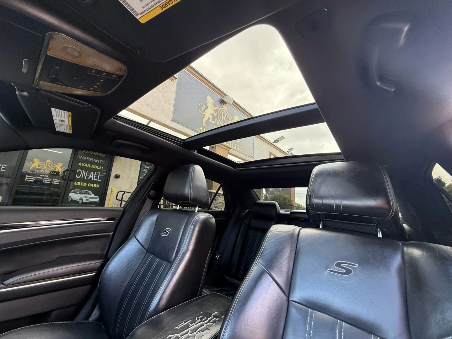 2021 Chrysler 300 LX photo 25
