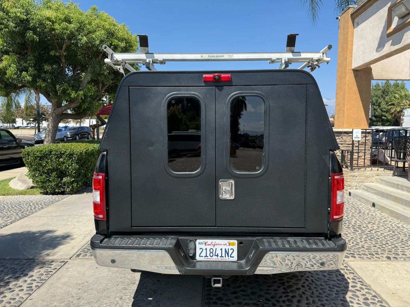 2018 Ford F-150 XLT photo 2