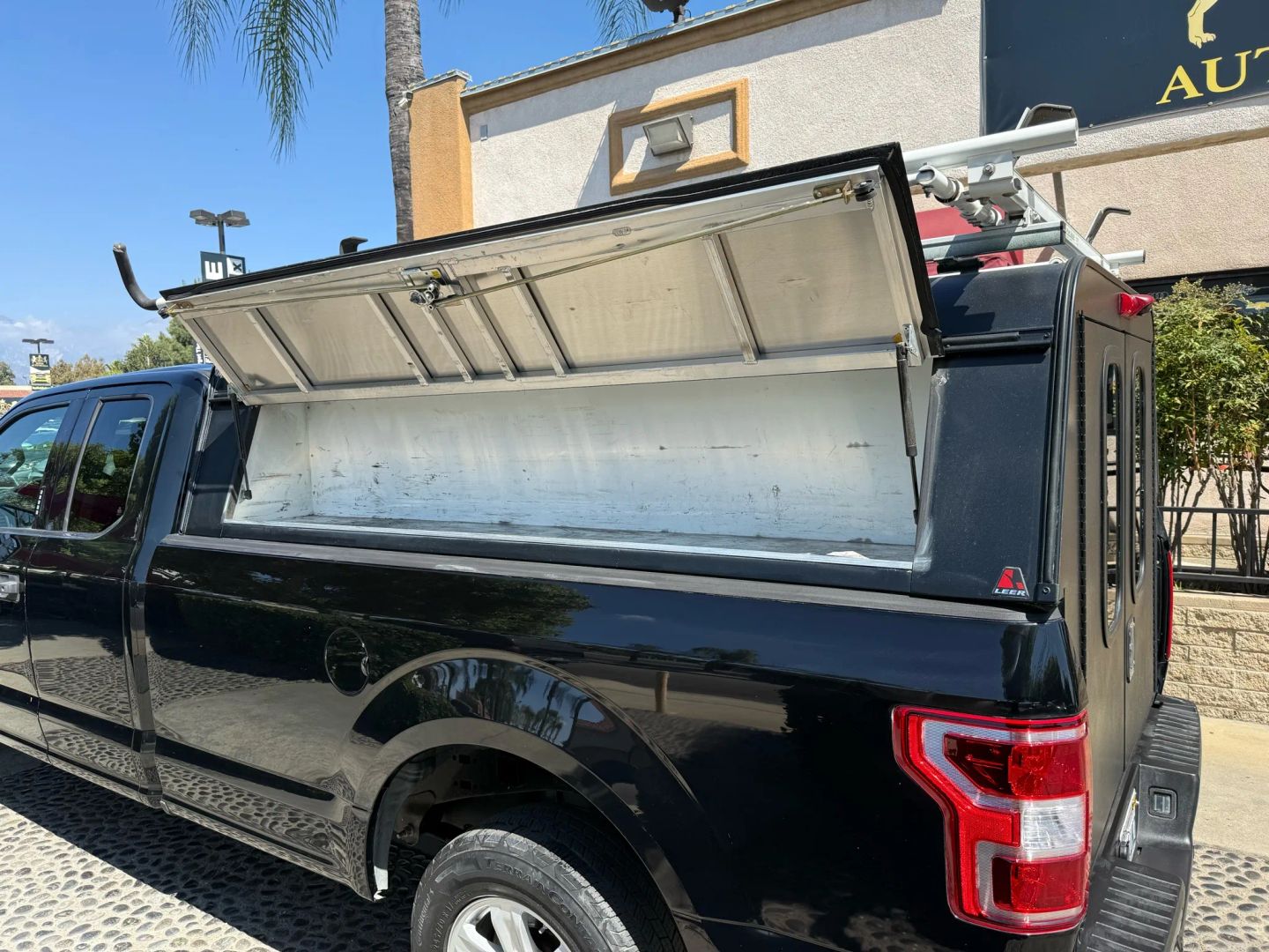 2018 Ford F-150 XLT photo 9