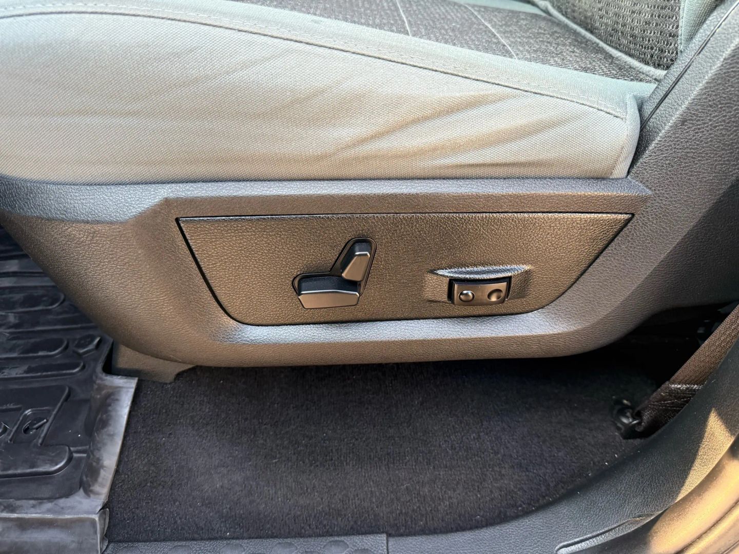 2017 Ram 1500 Big Horn photo 15