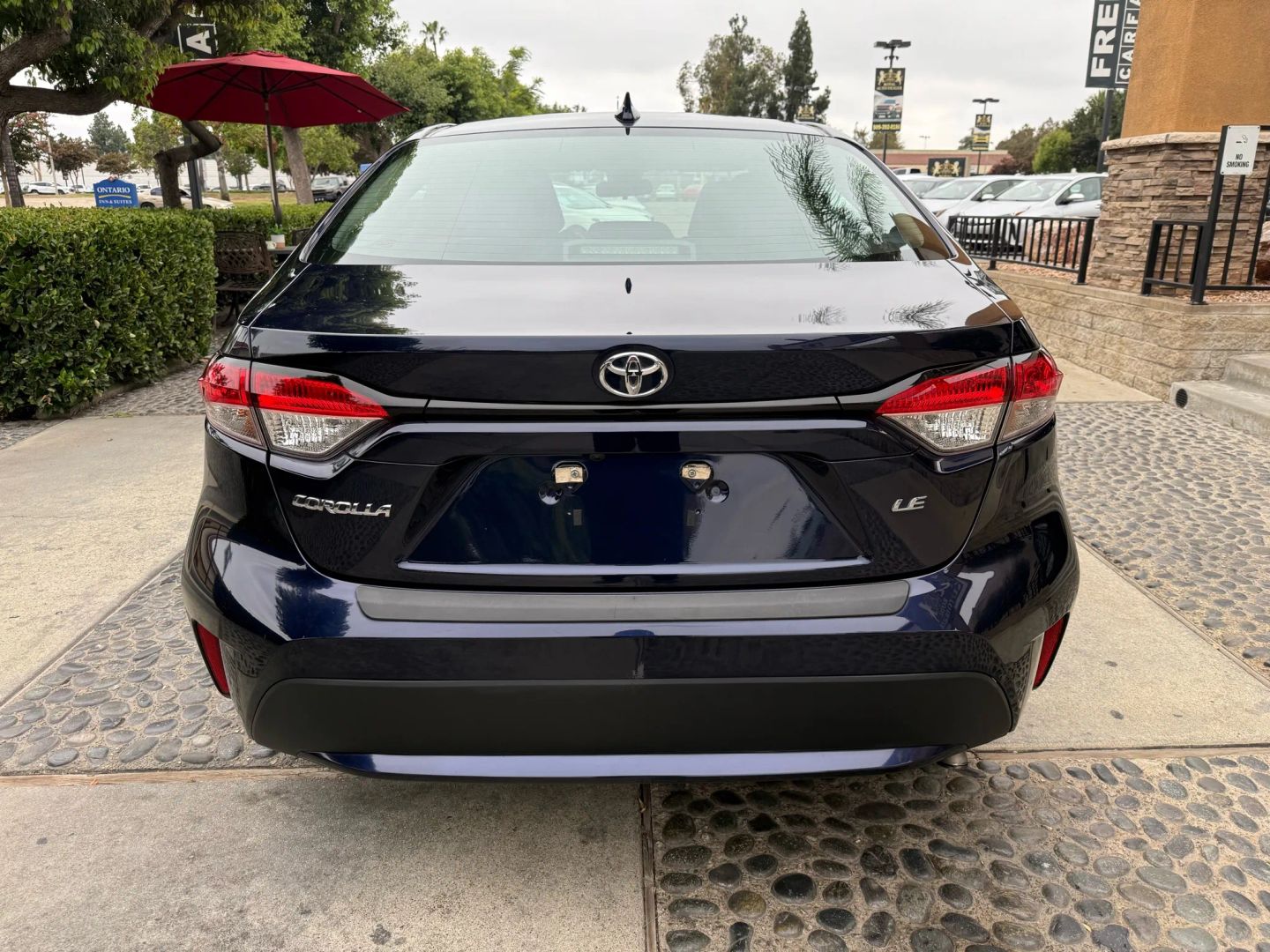2020 Toyota Corolla LE photo 6