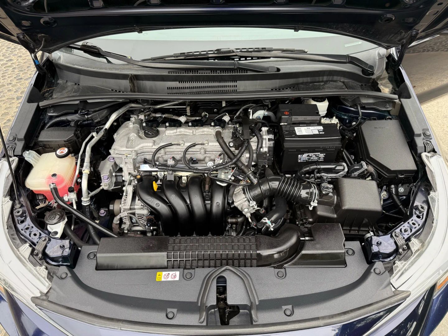 2020 Toyota Corolla LE photo 23