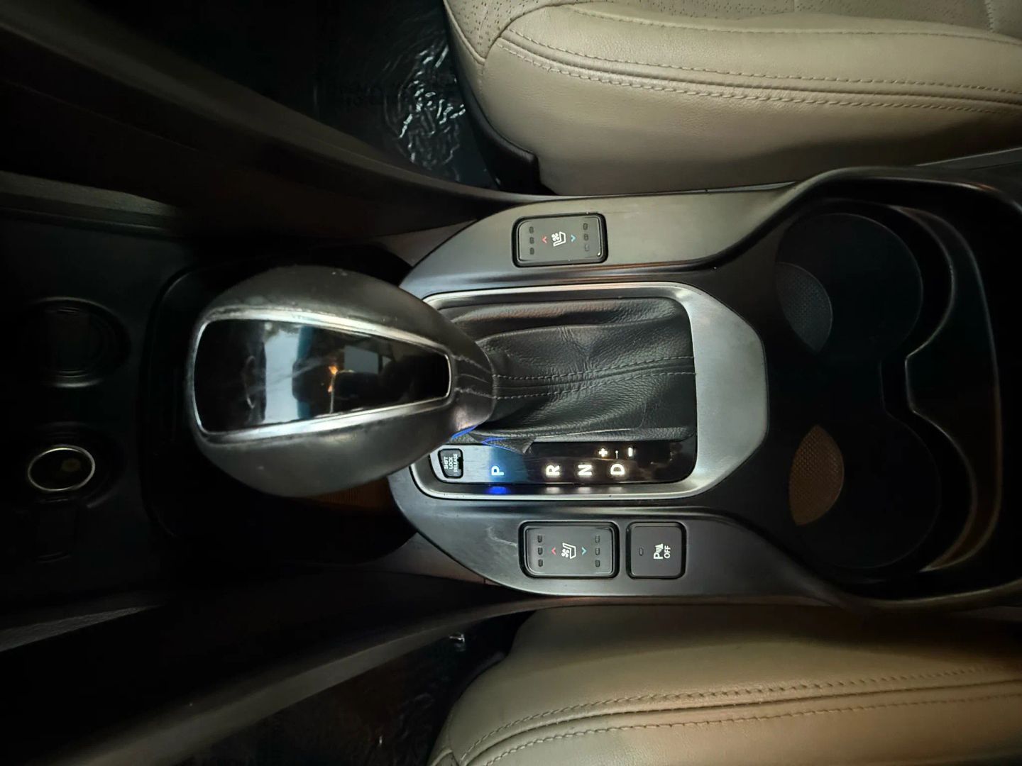 2014 Hyundai Santa Fe GLS photo 33