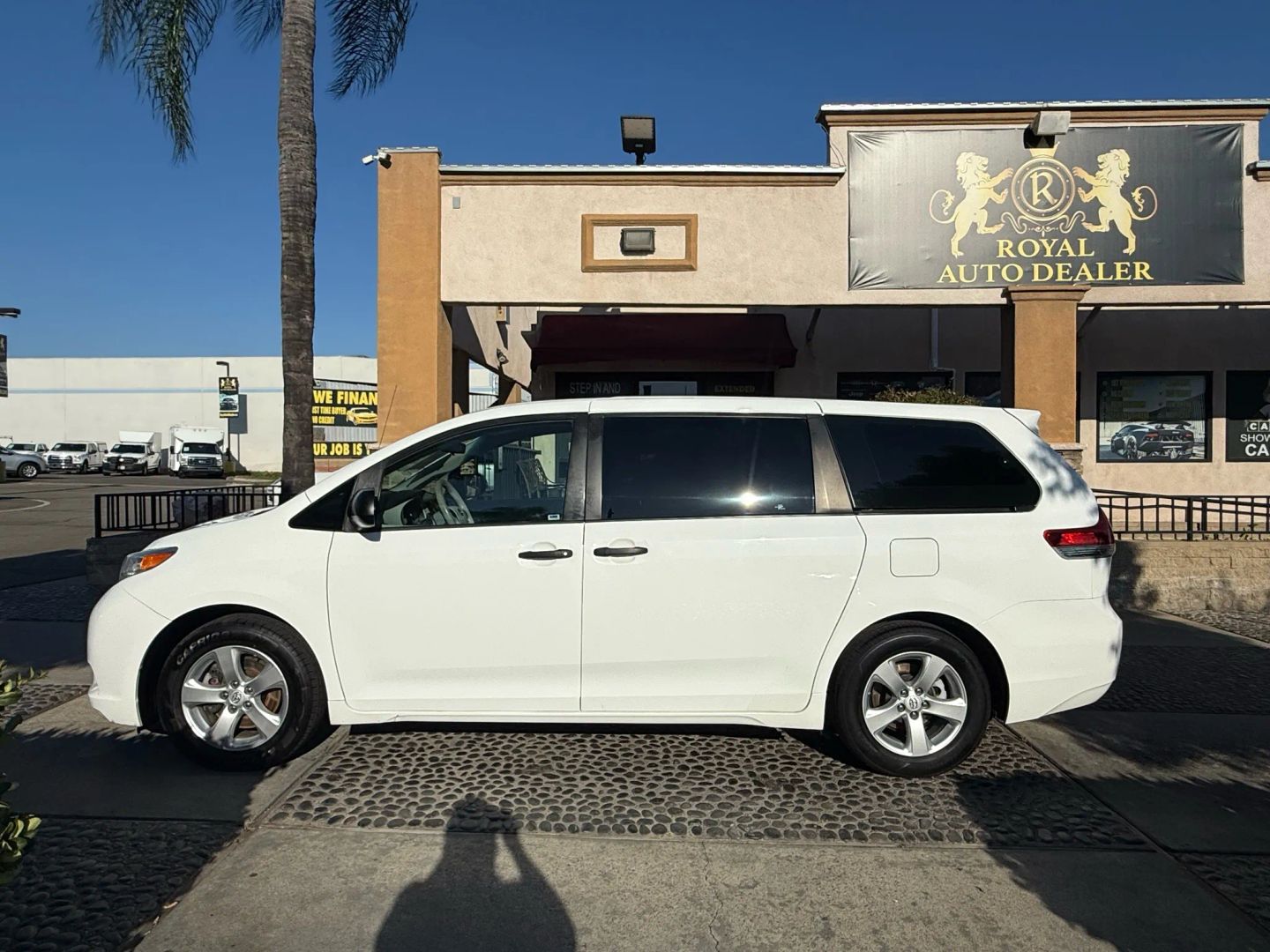 2014 Toyota Sienna L photo 7