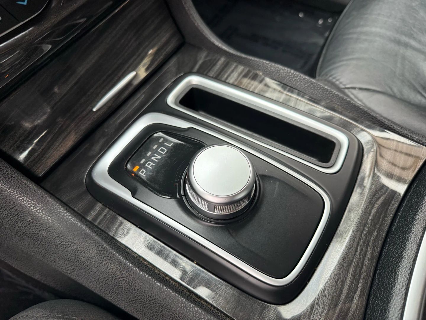 2017 Chrysler 300 Limited photo 18