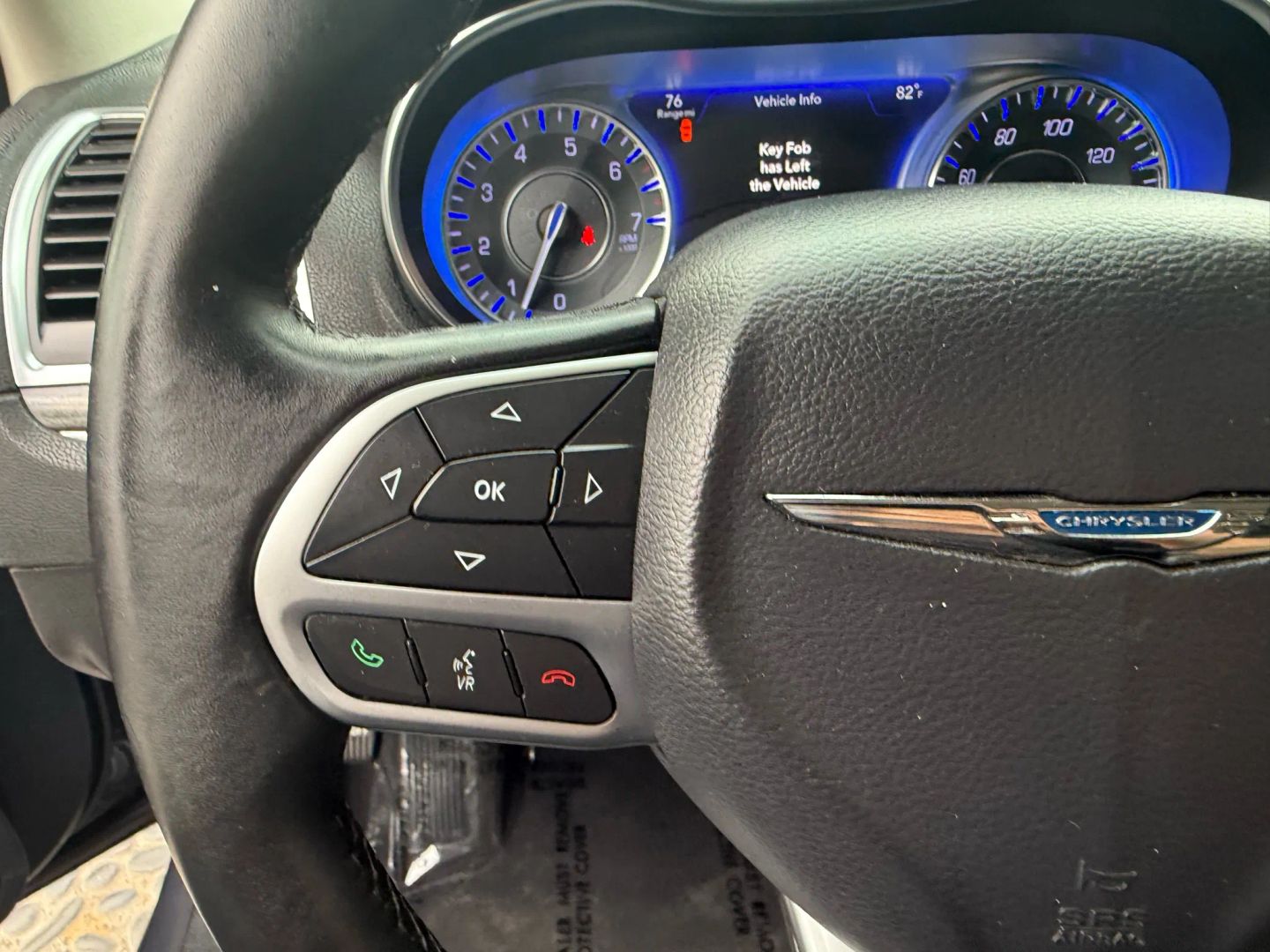 2017 Chrysler 300 Limited photo 23