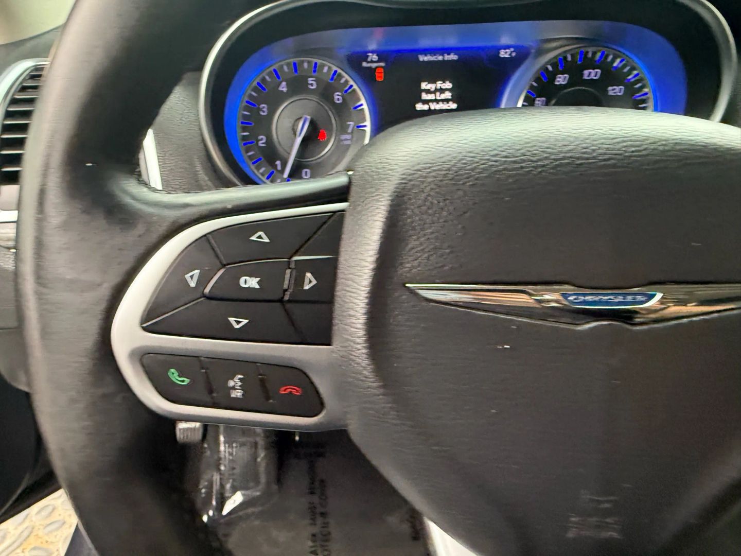2017 Chrysler 300 Limited photo 24