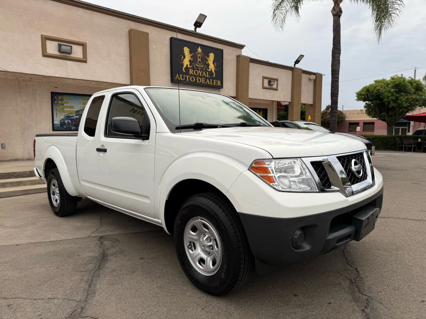 2019 Nissan Frontier S photo 3
