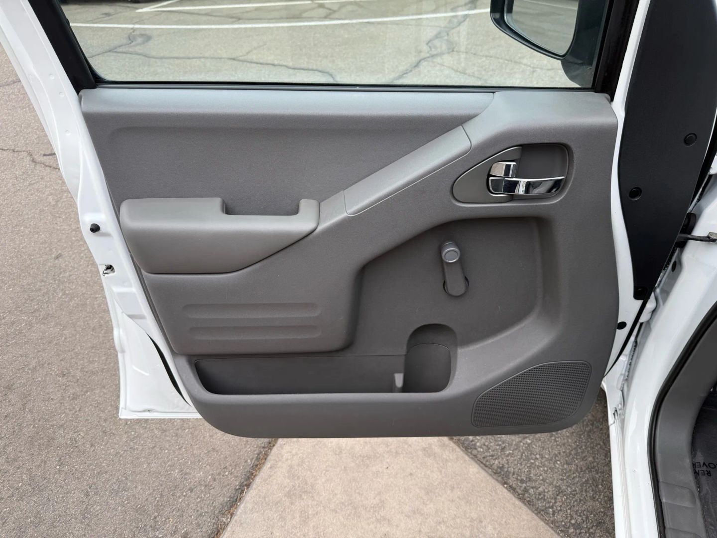 2019 Nissan Frontier S photo 11
