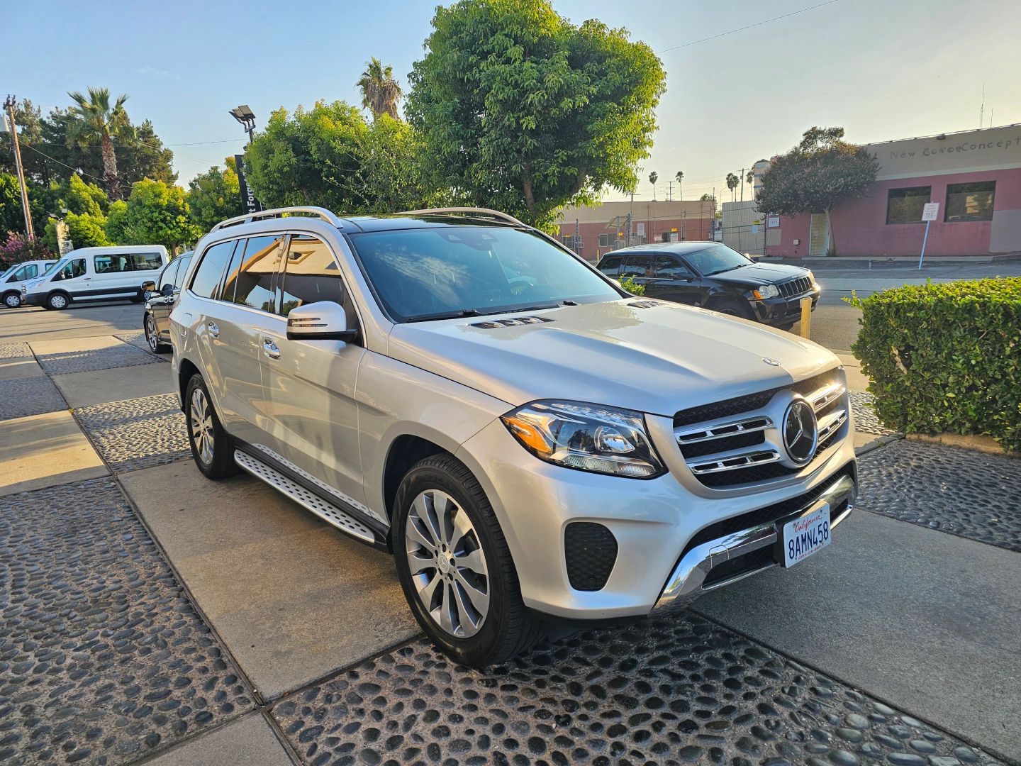 2017 Mercedes Benz GLS 450 4MATIC photo 3