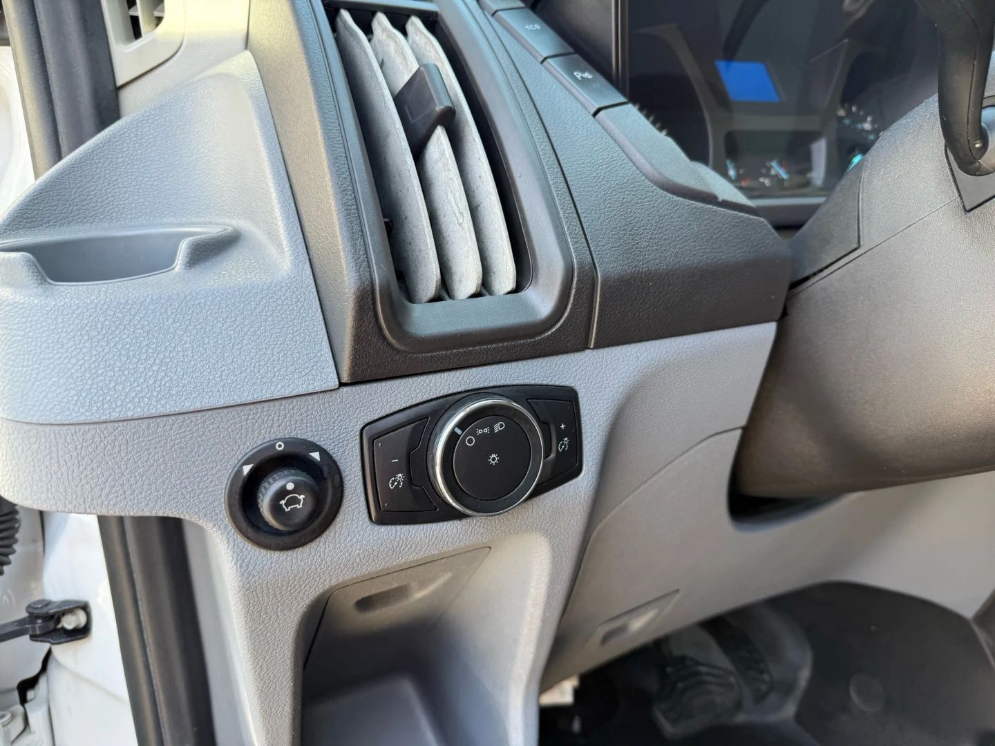 2017 Ford Transit Van photo 11