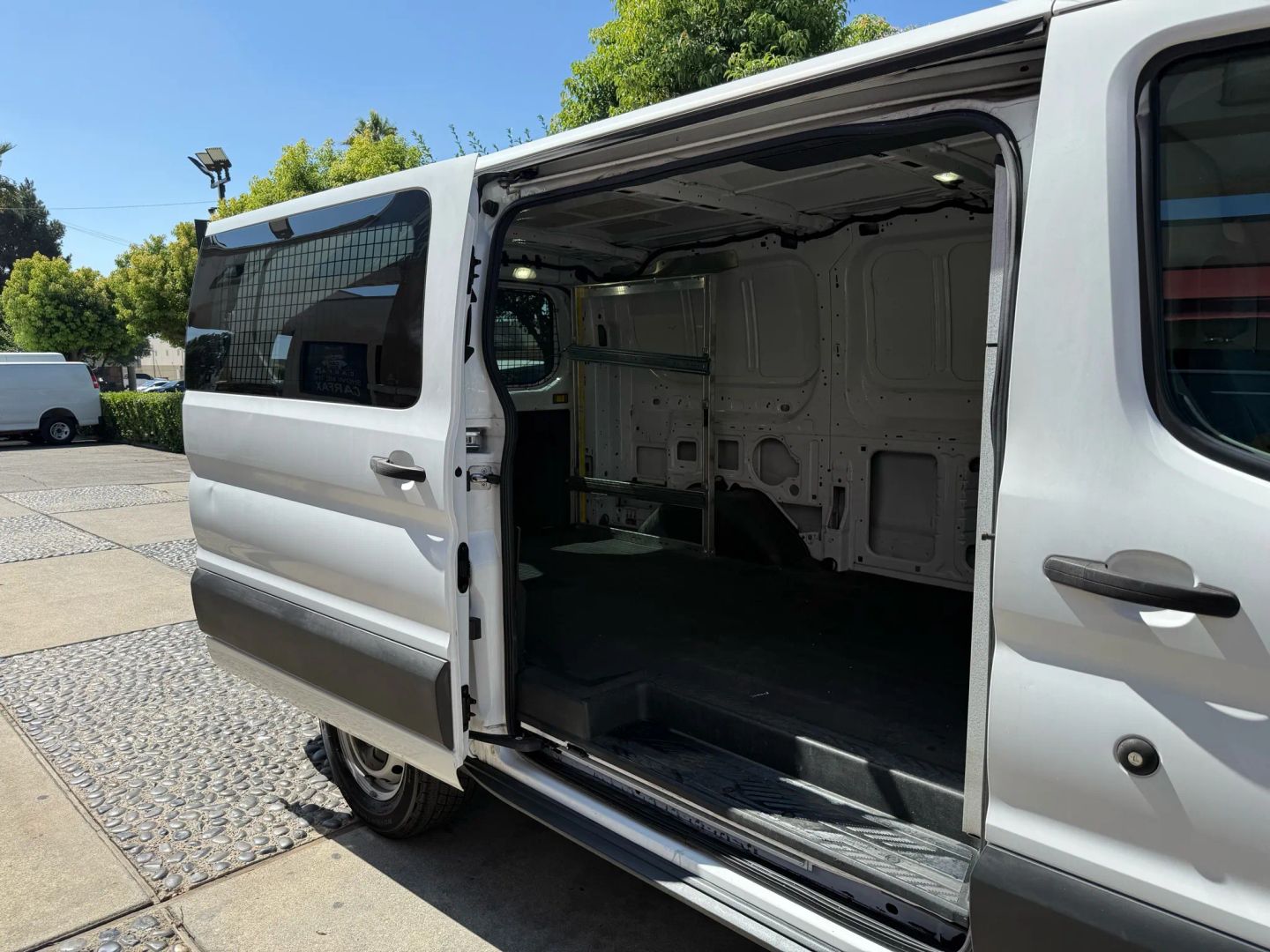2017 Ford Transit Van photo 16