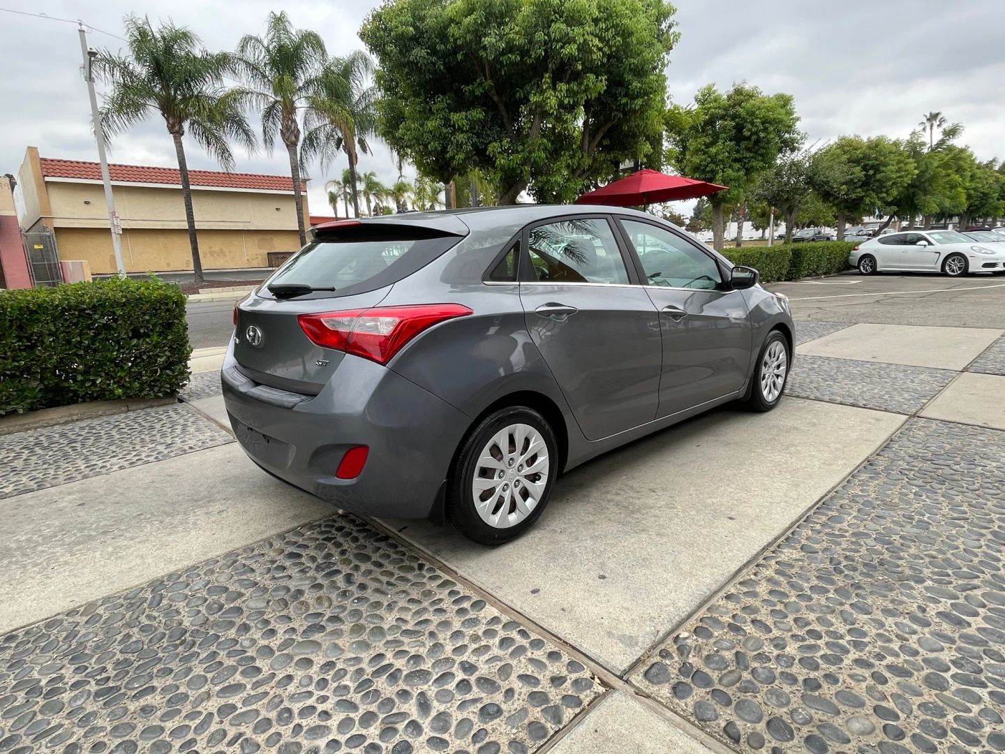 2016 Hyundai Elantra GT photo 6