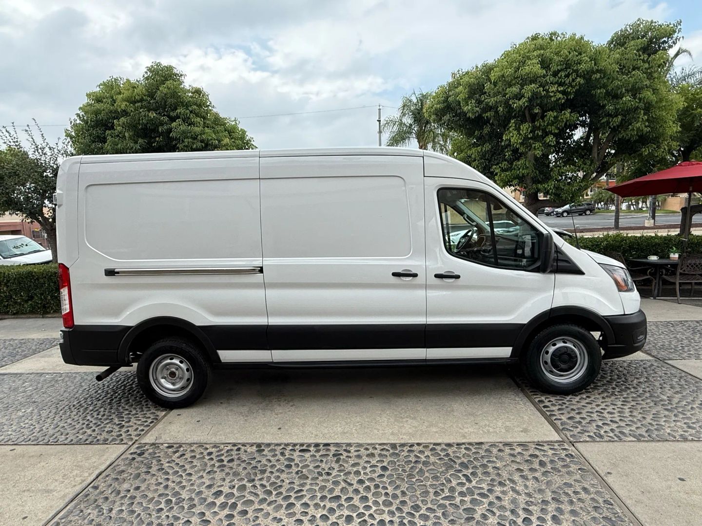 2023 Ford Transit Cargo Van photo 3