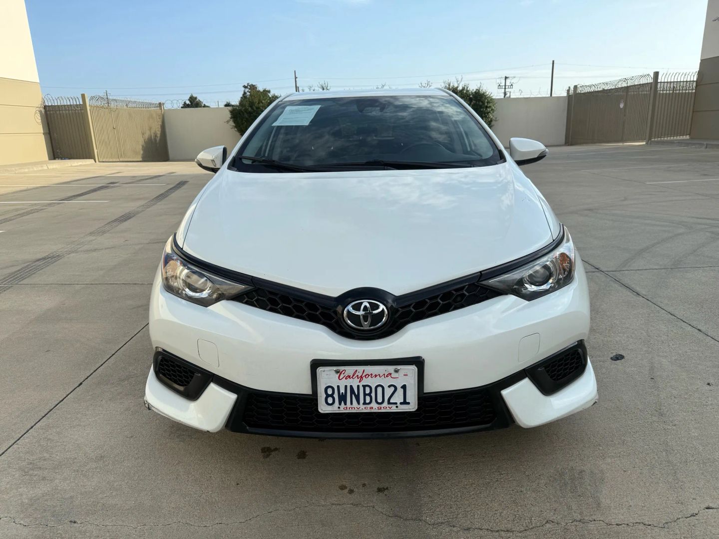 2018 Toyota Corolla iM photo 2