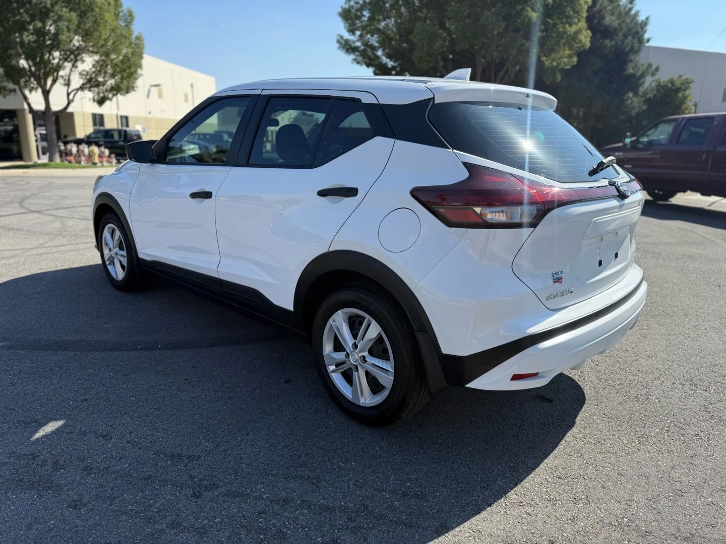 2024 Nissan Kicks S photo 4