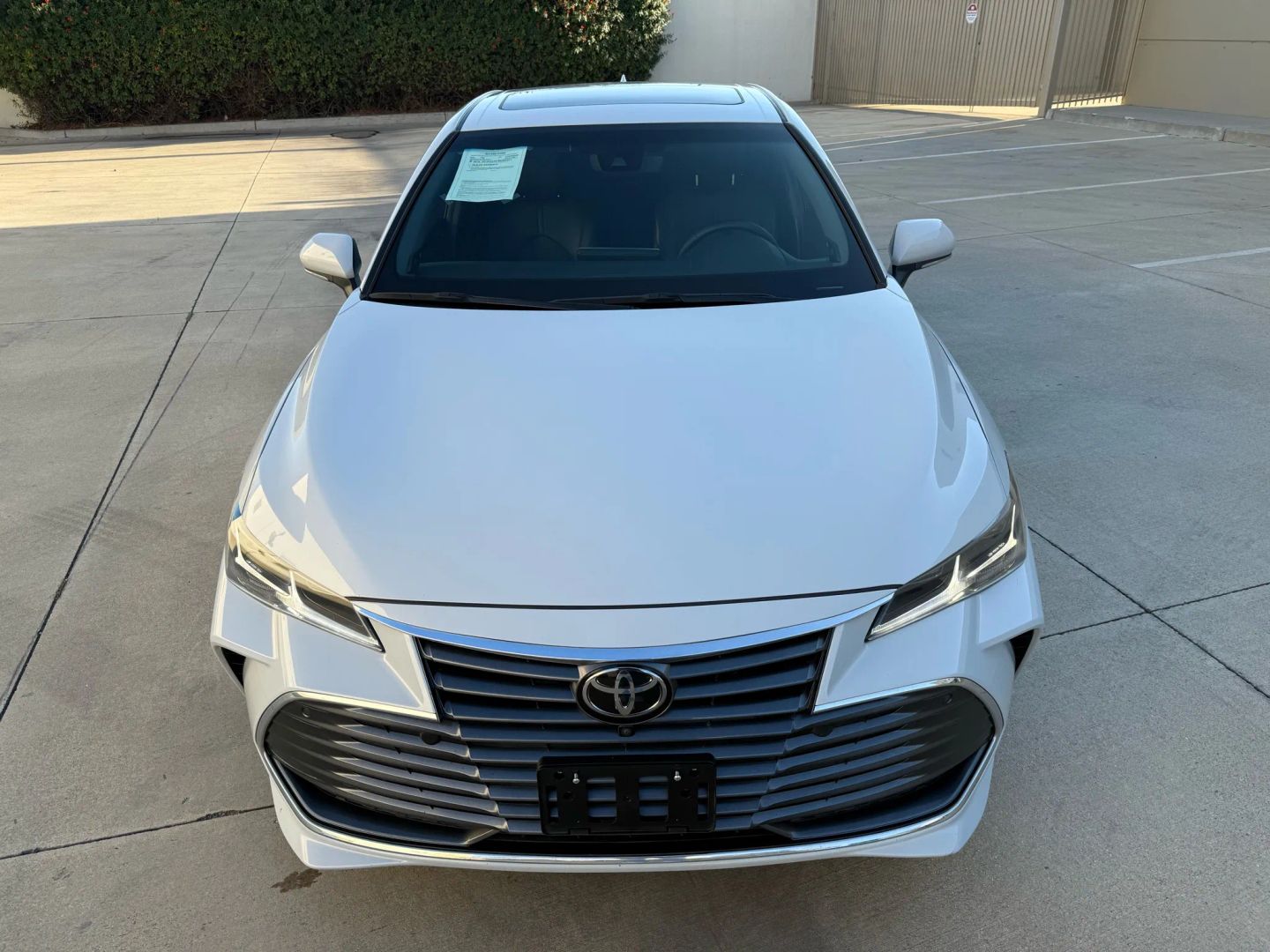 2022 Toyota Avalon Limited photo 3