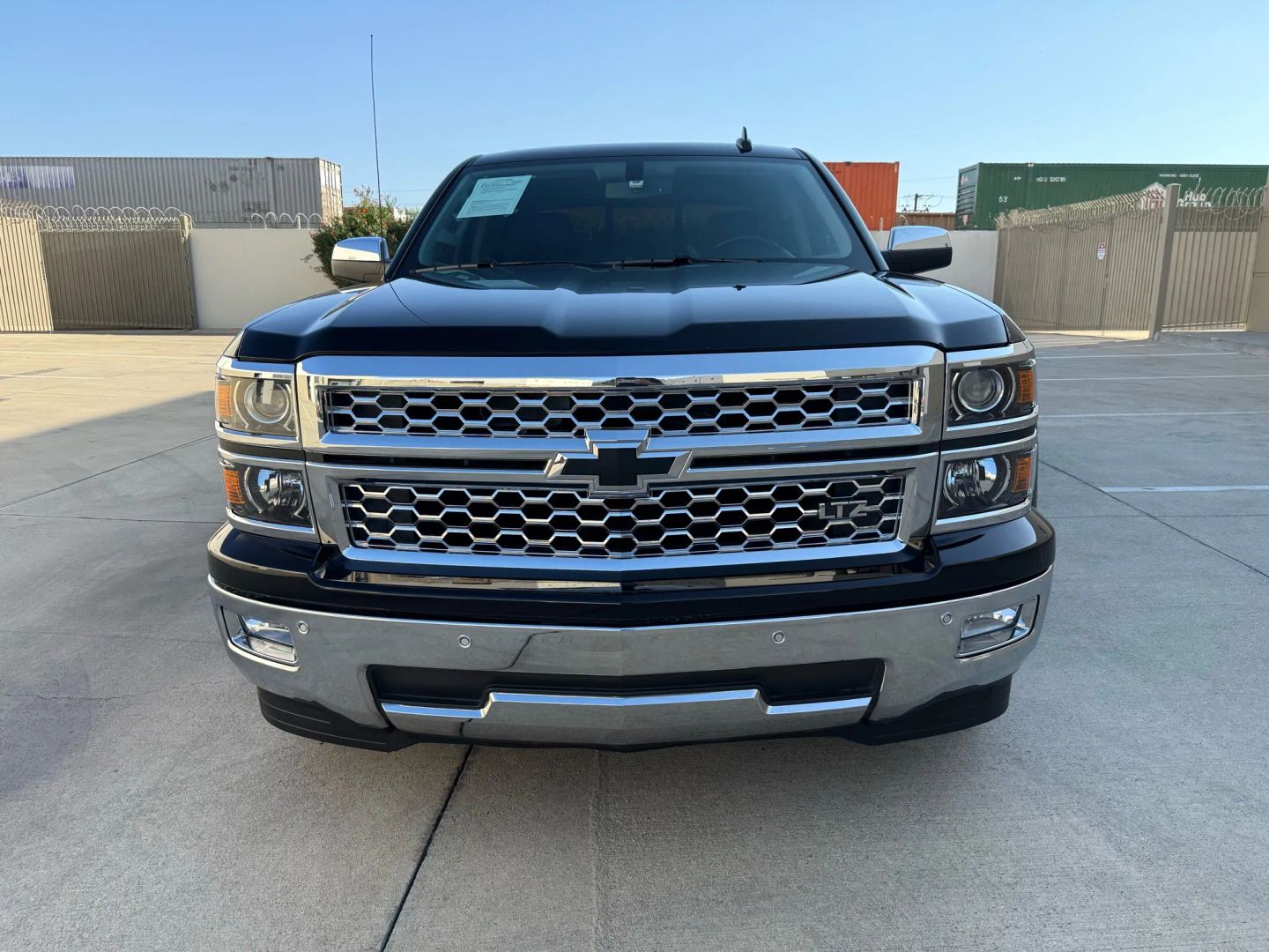 2015 Chevrolet Silverado 1500 LTZ photo 2