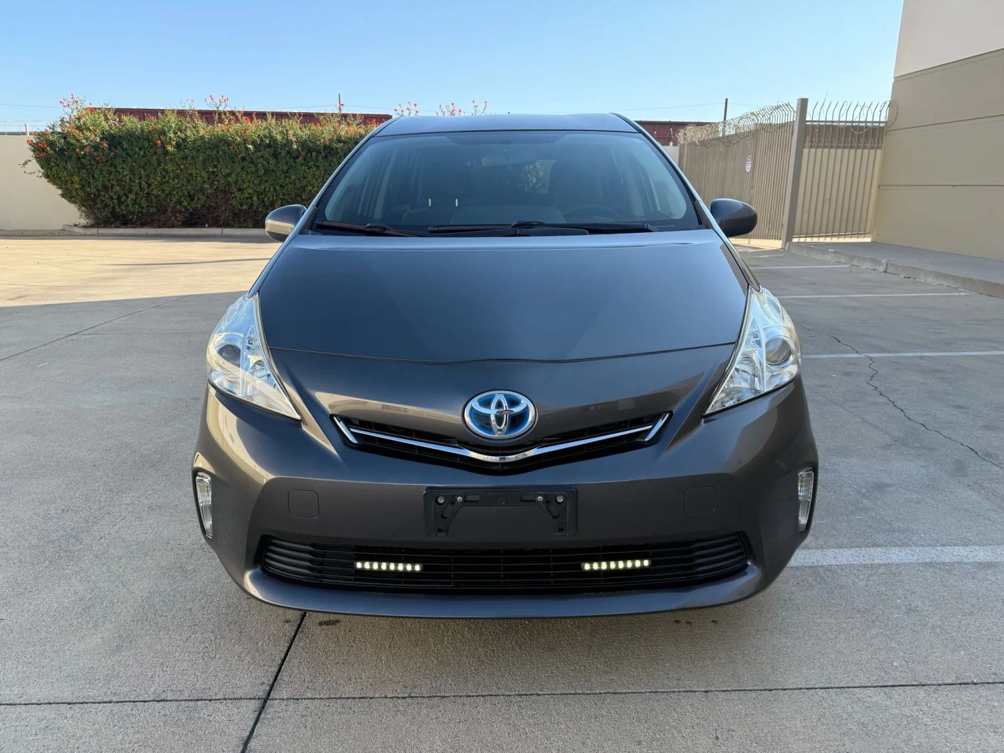 2014 Toyota Prius V Three photo 2