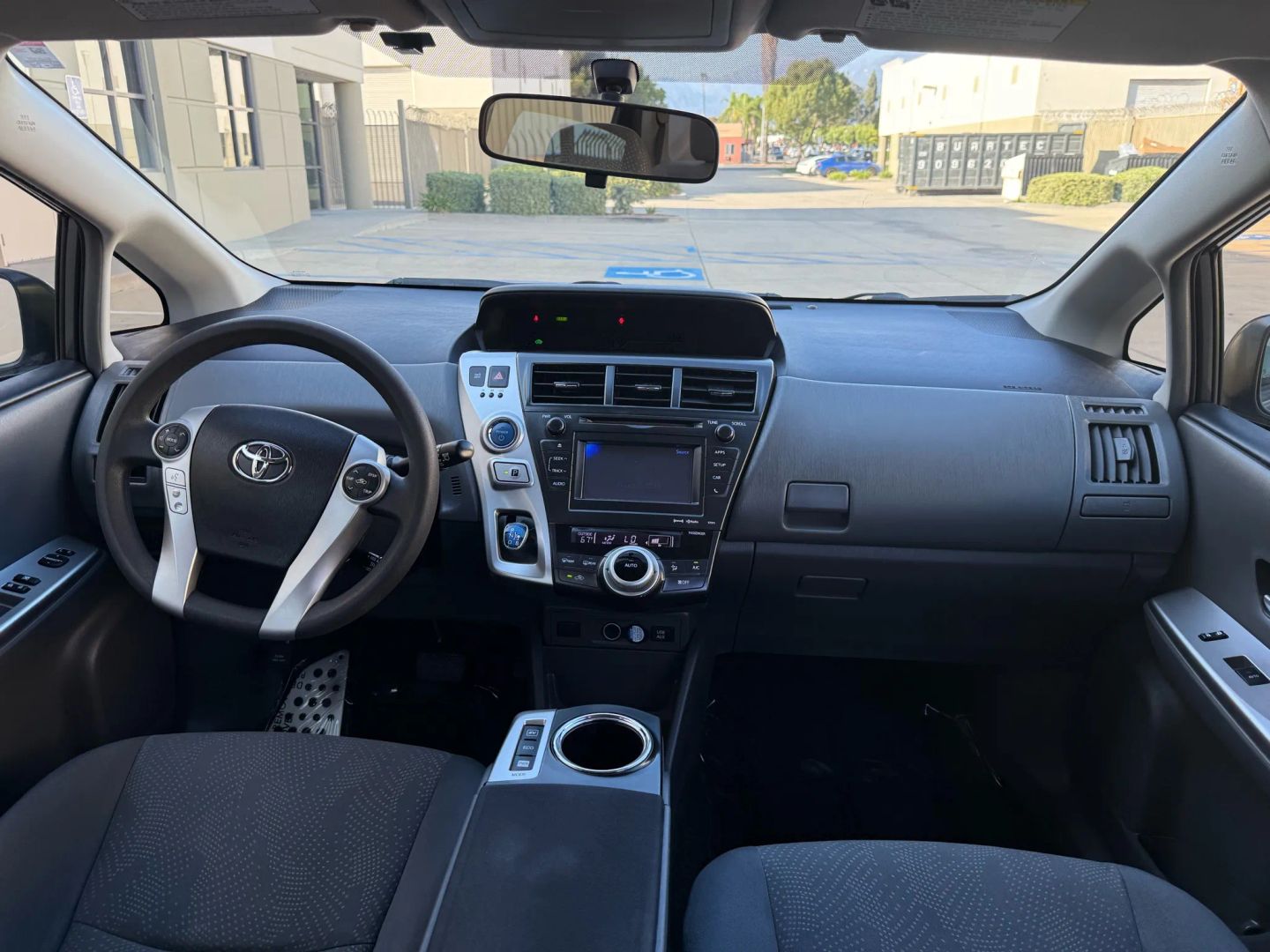2014 Toyota Prius V Three photo 20