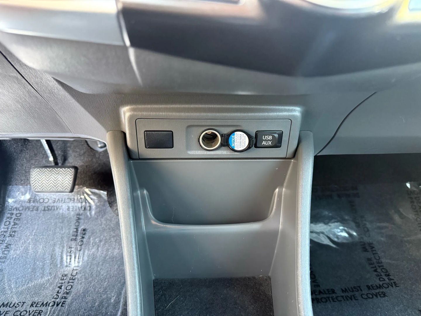 2014 Toyota Prius V Three photo 22