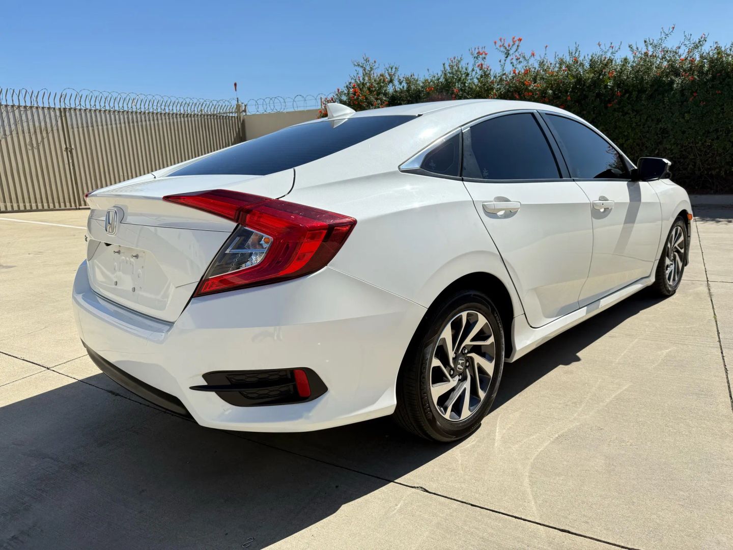 2018 Honda Civic EX photo 4