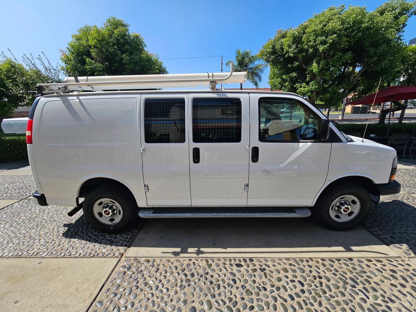 2015 Gmc Savana Cargo 2500 photo 2