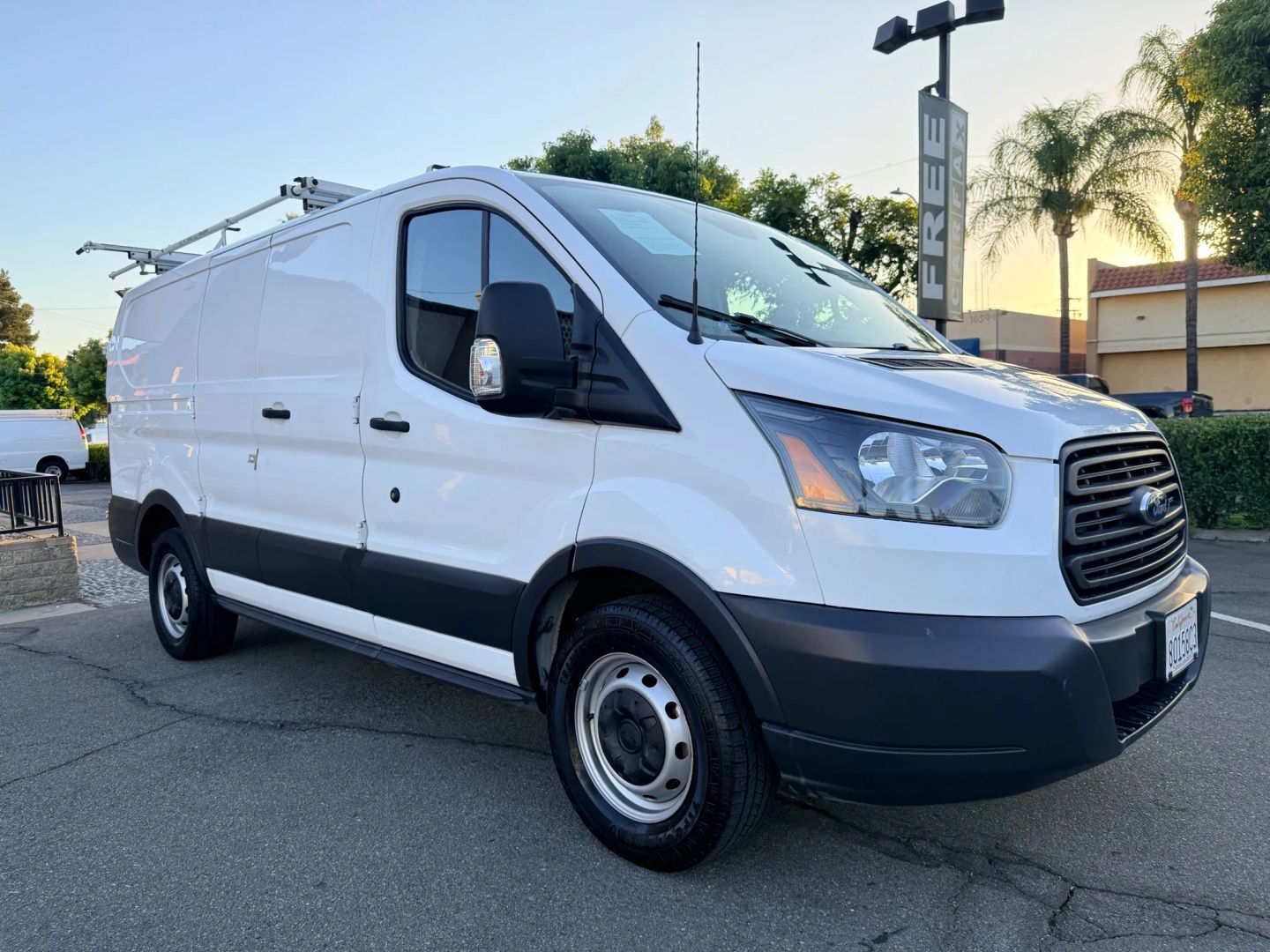 2018 Ford Transit Van photo 3