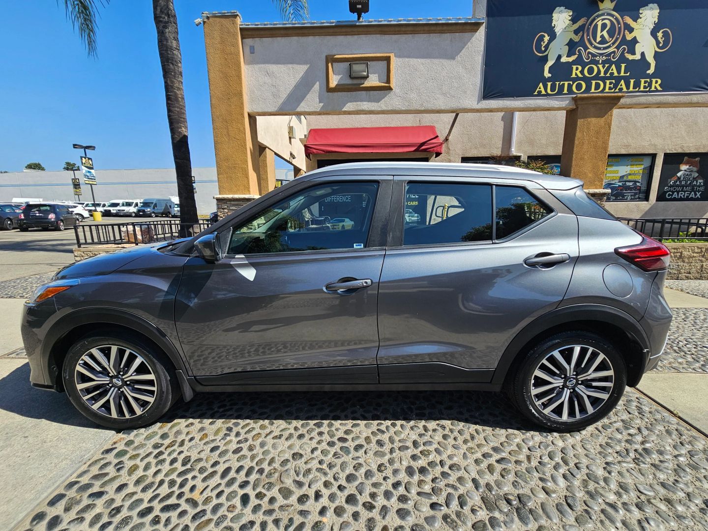 2021 Nissan Kicks SV photo 3
