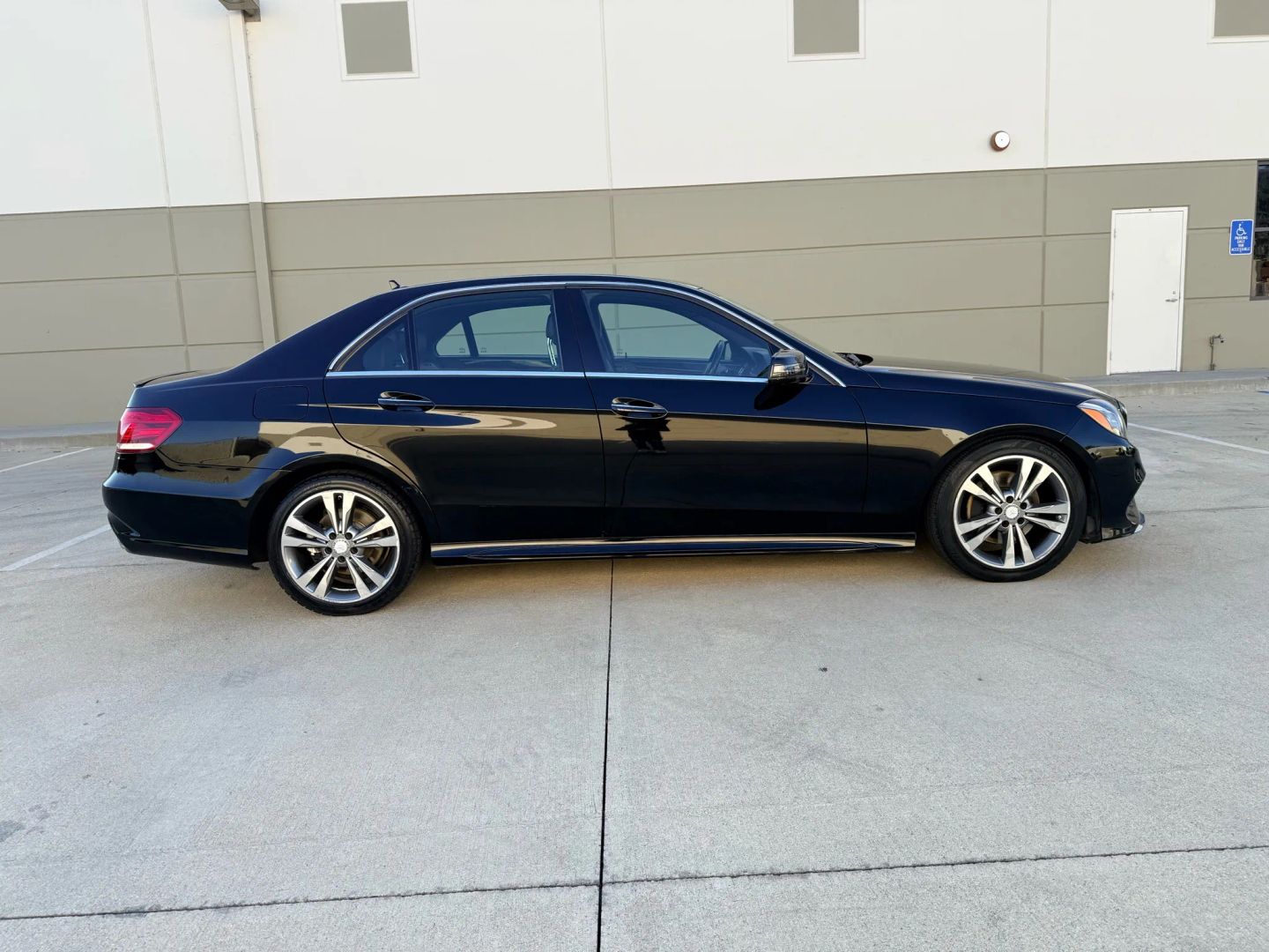2014 Mercedes Benz E 350 Sport Sedan photo 4