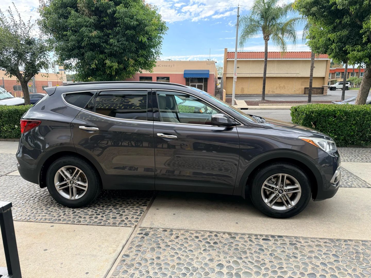2018 Hyundai Santa Fe Sport photo 3