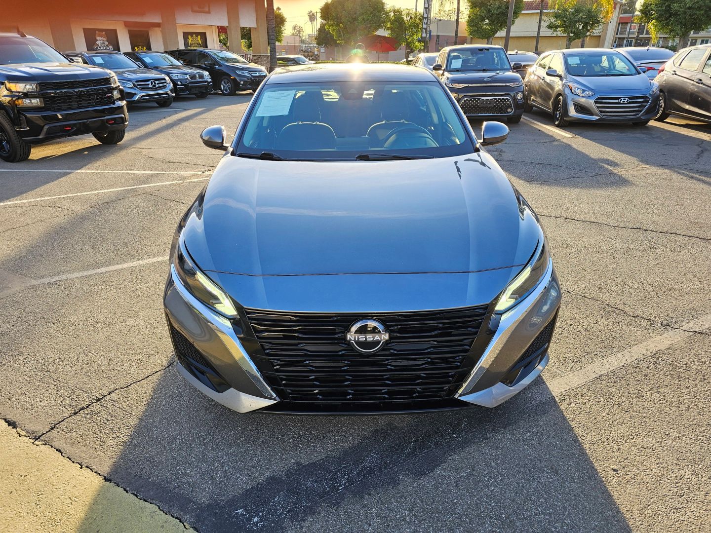 2023 Nissan Altima 2.5 SV photo 2