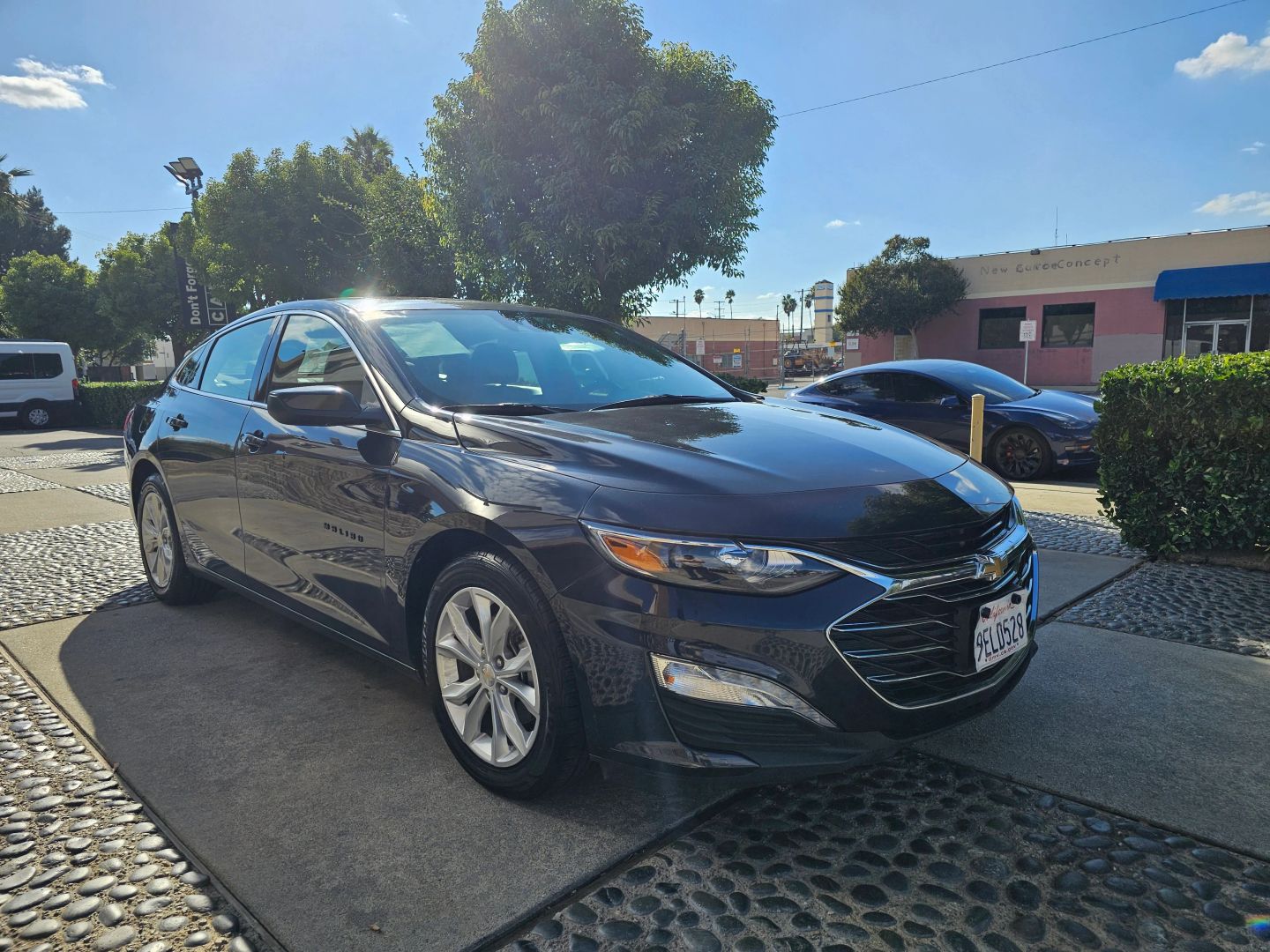 2023 Chevrolet Malibu 1LT photo 3