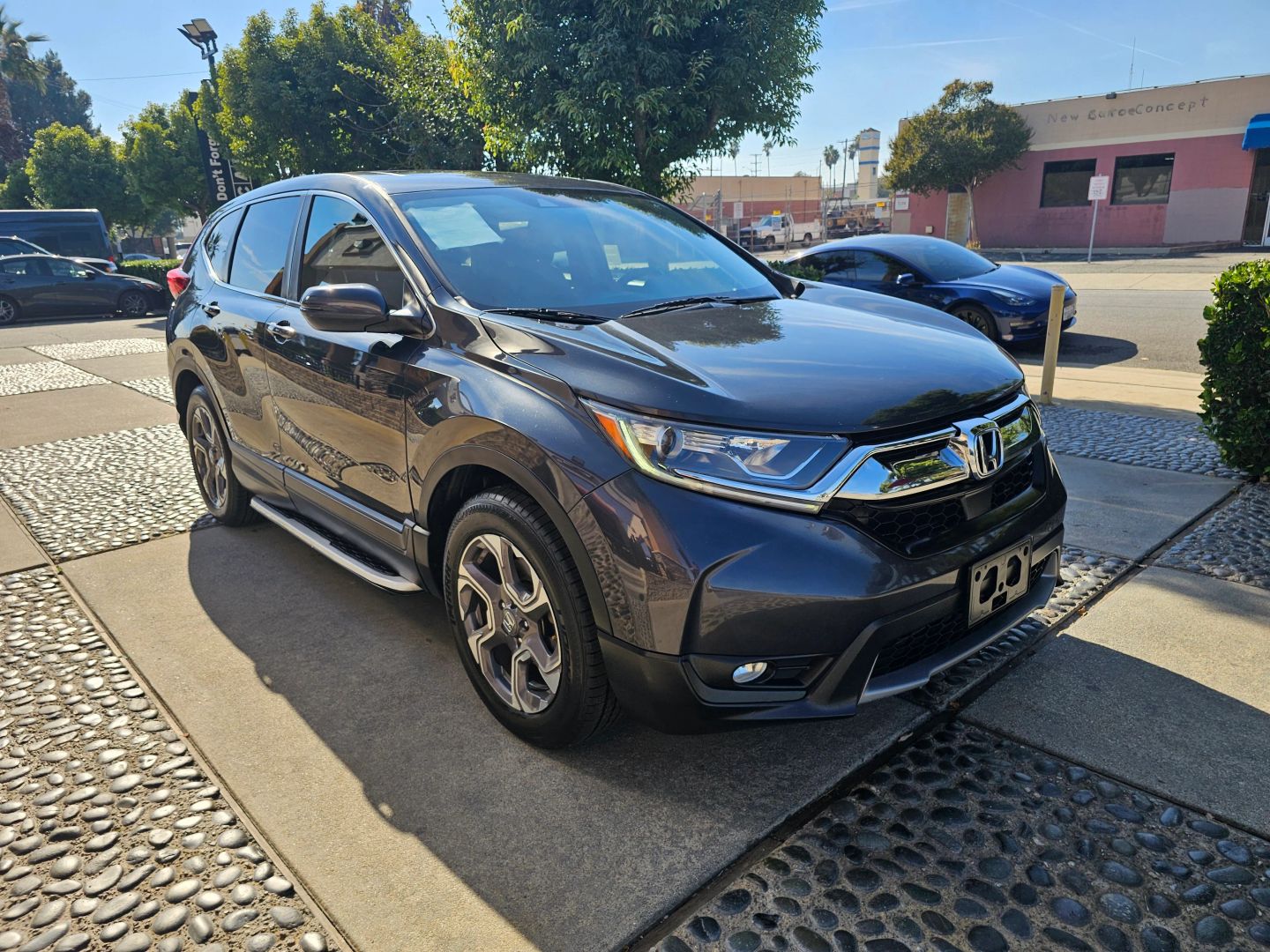 2017 Honda CR-V EX photo 2