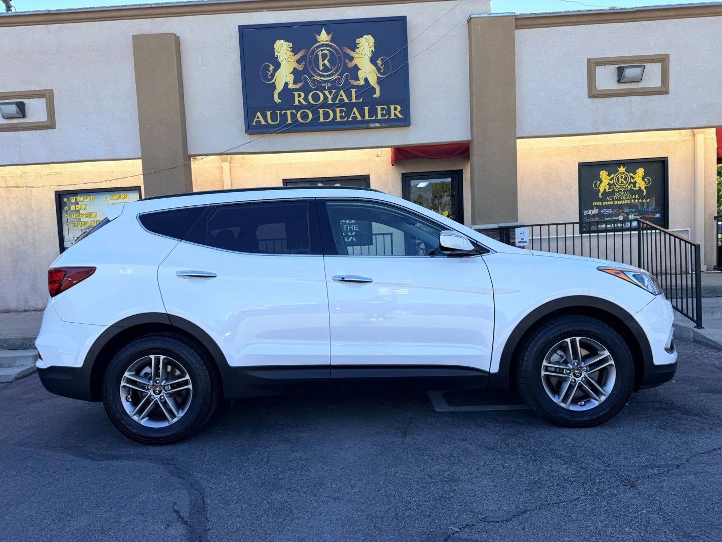 2017 Hyundai Santa Fe Value Premium Sport 2.0T Base photo 4