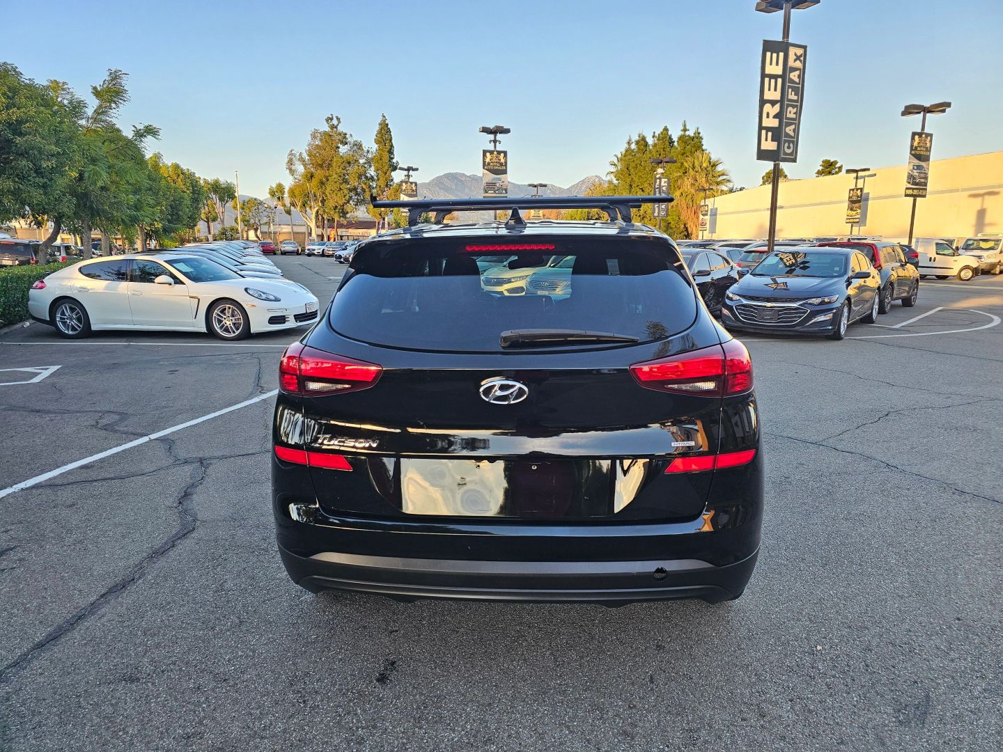 2019 Hyundai Tucson SE photo 2