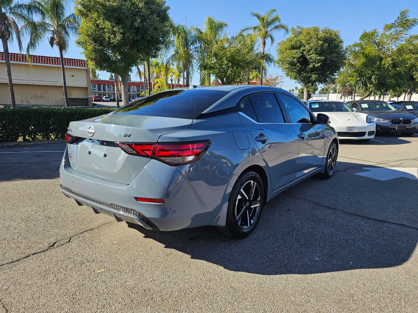 2025 Nissan Sentra SV photo 3