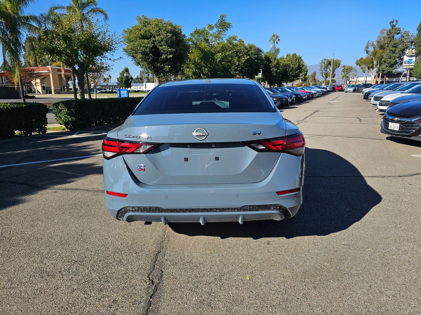 2025 Nissan Sentra SV photo 4