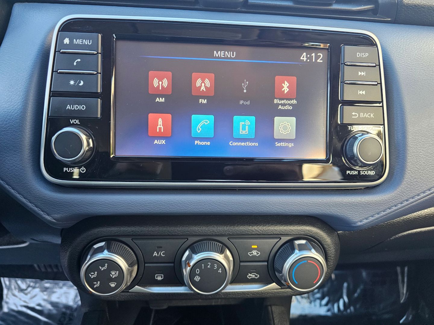 2023 Nissan Versa Sedan SV - Photo 12