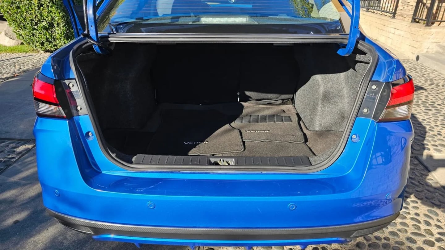 2023 Nissan Versa Sedan SV - Photo 22