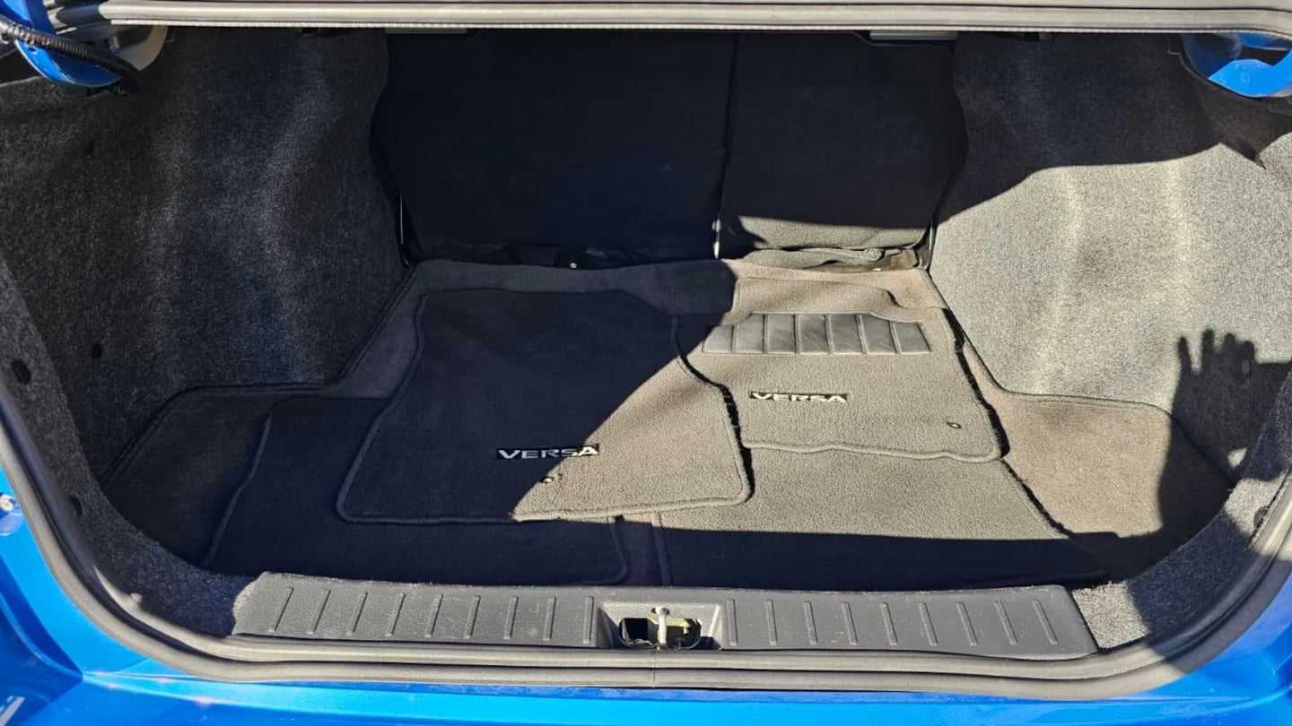 2023 Nissan Versa Sedan SV - Photo 23