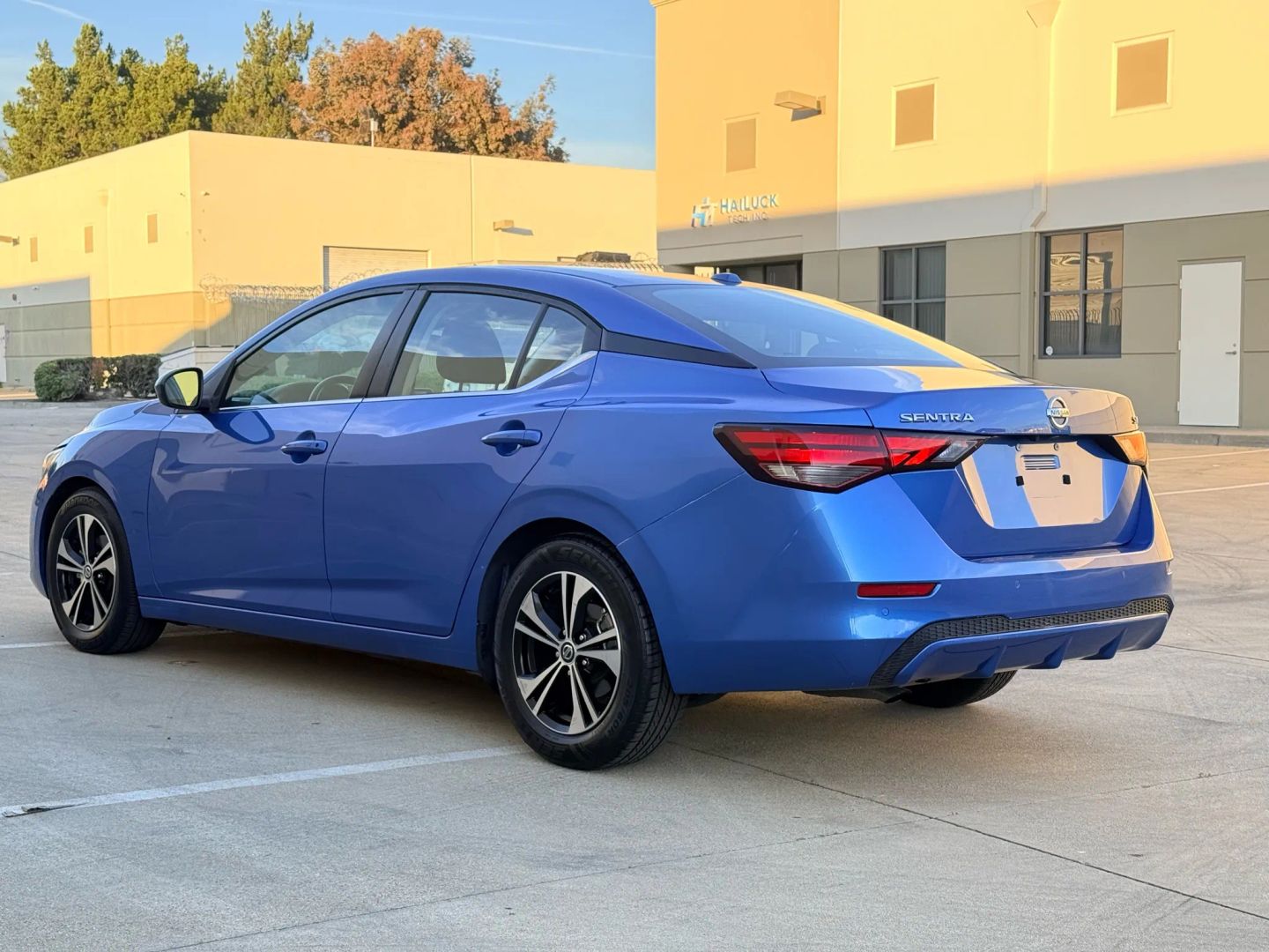 2022 Nissan Sentra SV - Photo 7