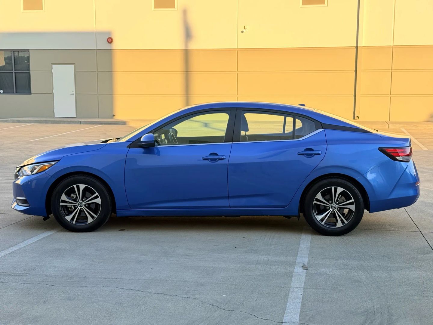 2022 Nissan Sentra SV - Photo 8