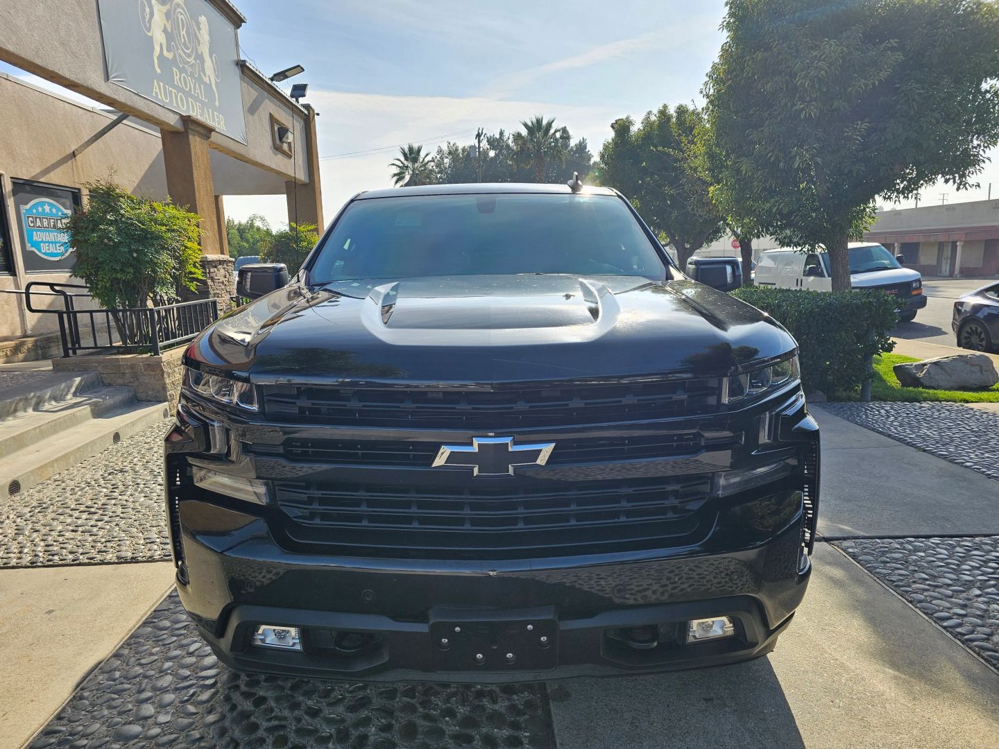 Photo 2 of this Chevrolet Silverado 1500